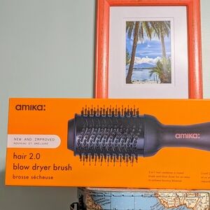 Amika Blow Dryer Brush New In Box